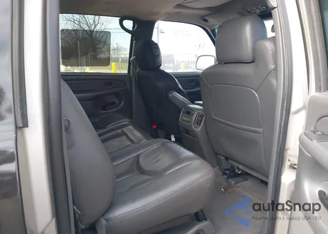 2004 Chevrolet Avalanche 1500 z USA, uszkodzony, nr VIN 3GNEC12T54G166324